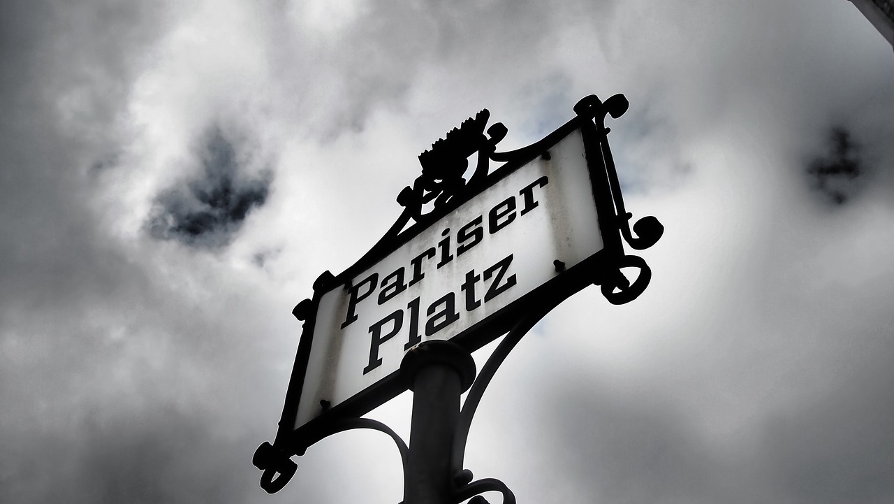 最新入黨誓詞內(nèi)容及其時(shí)代意義解讀，內(nèi)容與深遠(yuǎn)影響分析