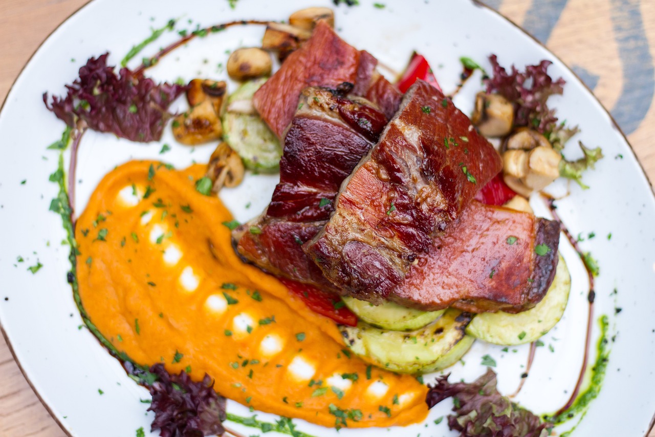 探索美食藝術(shù)，最新魚造型創(chuàng)新菜，無限可能的味覺盛宴