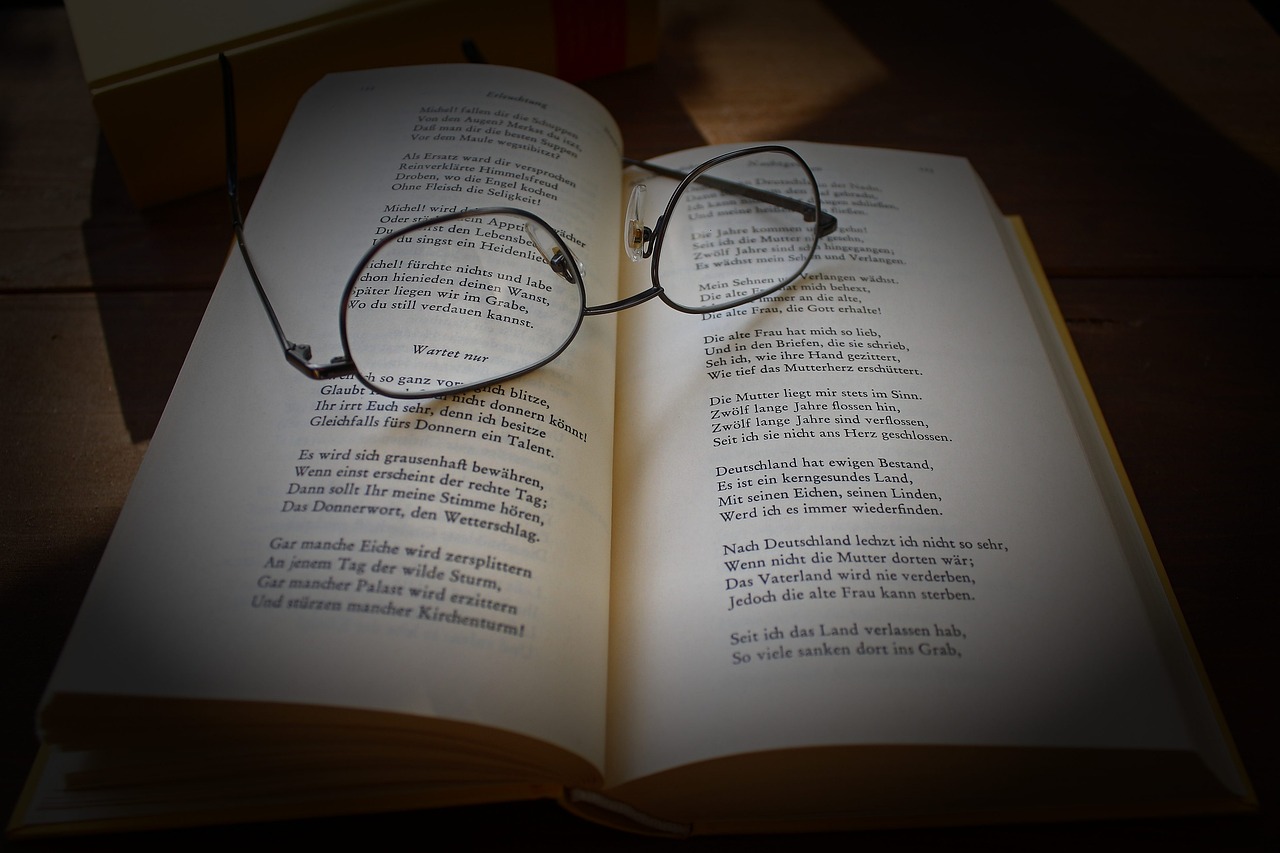 最新諾貝爾文學(xué)獎得主，榮耀與責(zé)任并存