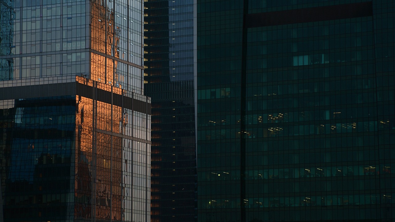 山投沿湖城最新動態(tài)揭曉，未來城市發(fā)展的序幕拉開