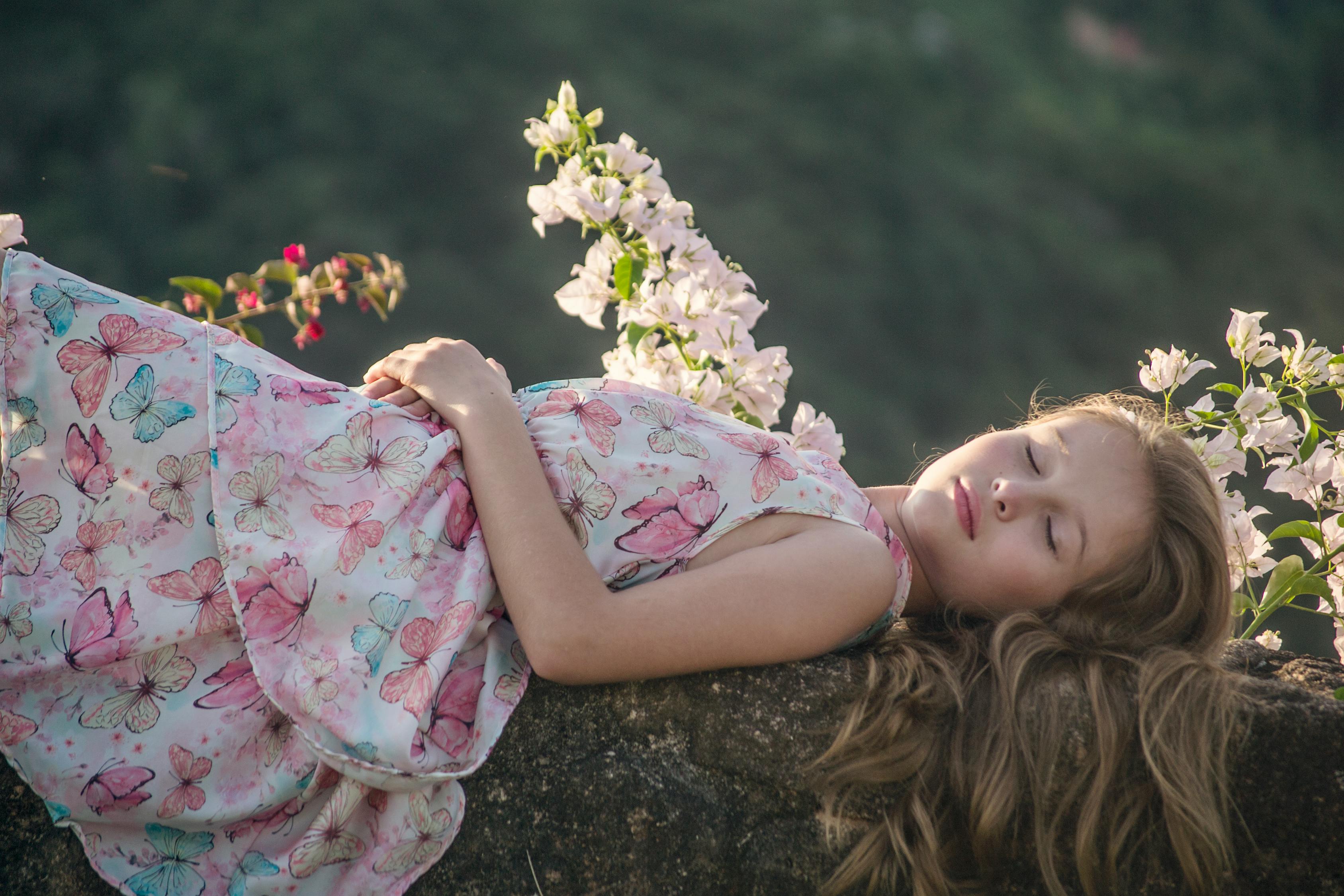 原千惠最新寫(xiě)真照，綻放的美麗青春活力