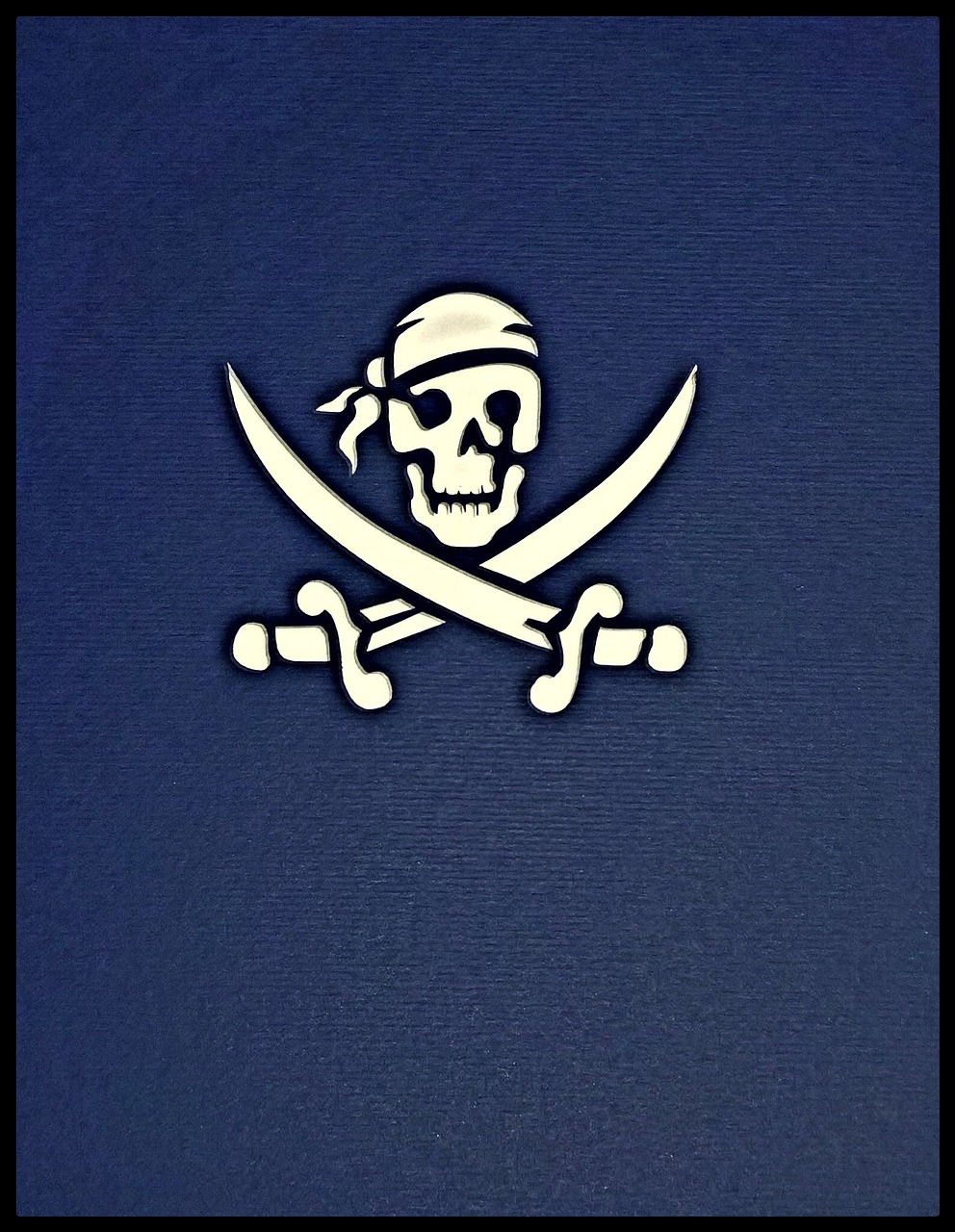 草帽海賊團(tuán)最新通緝令，風(fēng)云再起，海盜傳奇再啟征程