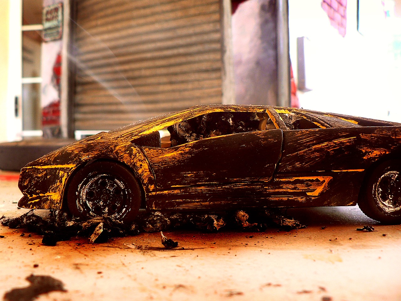 上海最新交通事故引發(fā)關(guān)注，城市交通安全面臨嚴(yán)峻挑戰(zhàn)