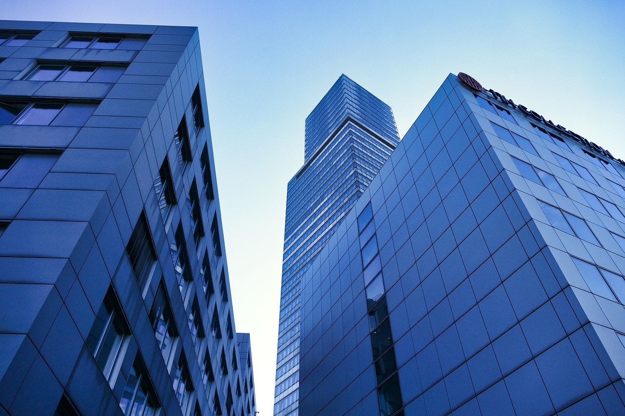 徐工機(jī)械重組重塑行業(yè)格局，引領(lǐng)未來(lái)發(fā)展新篇章