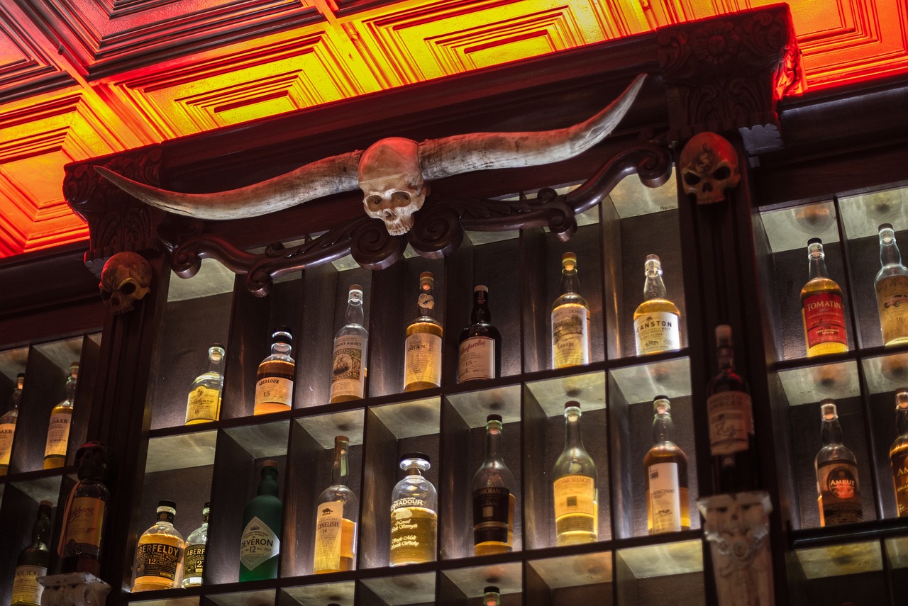 最新地?cái)傌洰a(chǎn)品圖片展示，揭示當(dāng)下小商品流行趨勢(shì)與時(shí)尚魅力