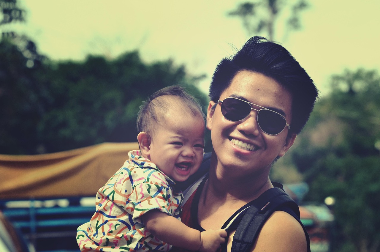 大頭兒子與小頭爸爸，共享成長的快樂新篇章