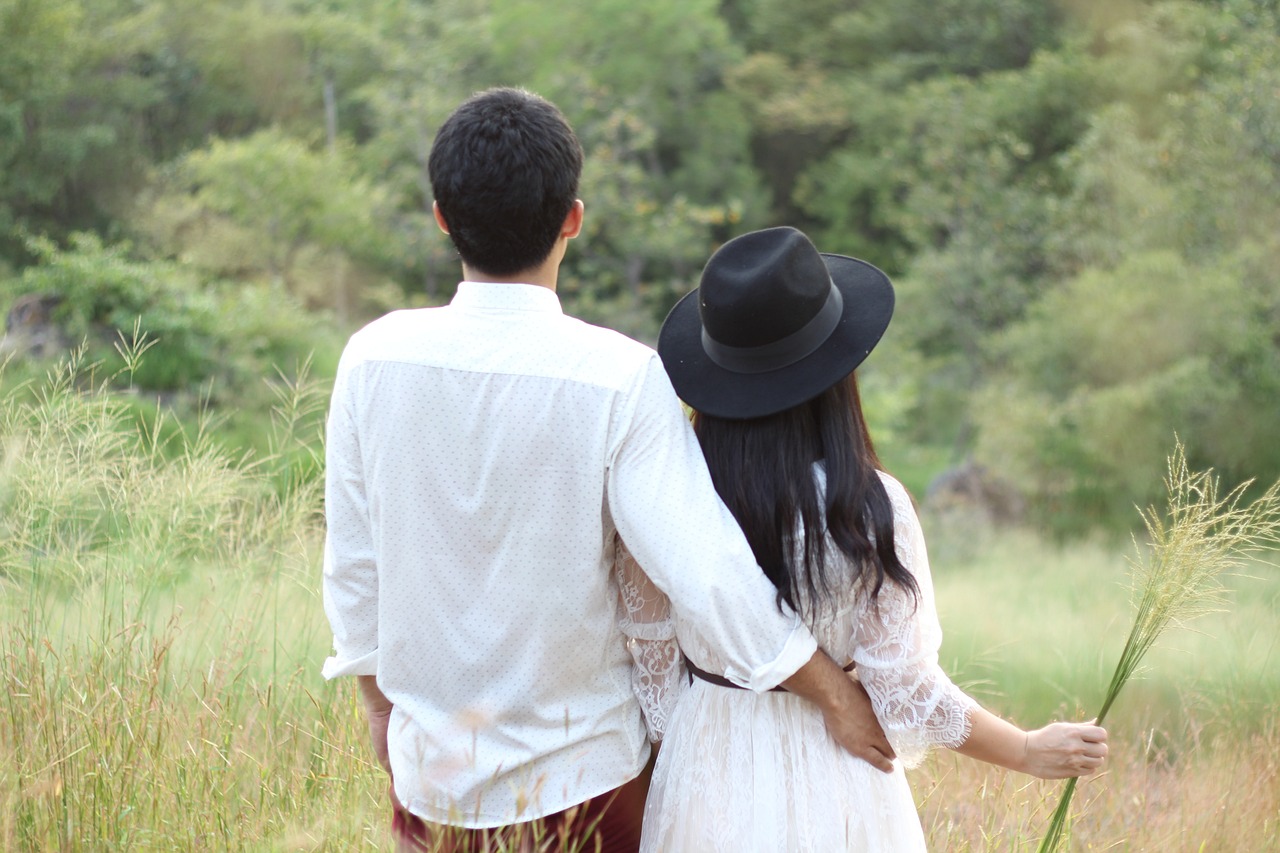 最新章節(jié)揭秘，我的23歲美女房東的故事