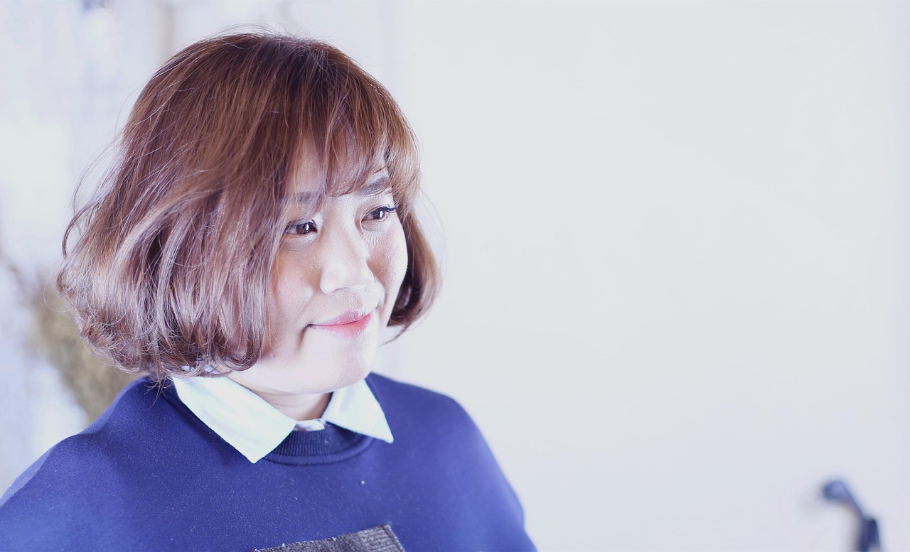 女短發(fā)流行趨勢，展現(xiàn)個性風采的最新時尚魅力短發(fā)發(fā)型