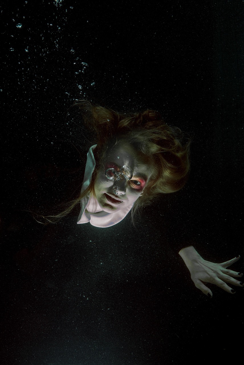 荒島求生，生存與勇氣的挑戰(zhàn)小說